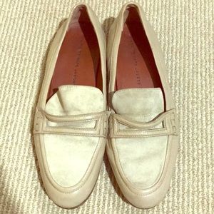 Marc by Marc Jacobs cream colored loafers sz: 39.5